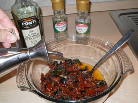 OLIVE E POMODORI